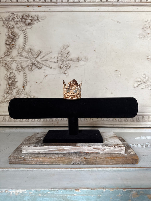 Metal  crown finial with beautiful patina aging