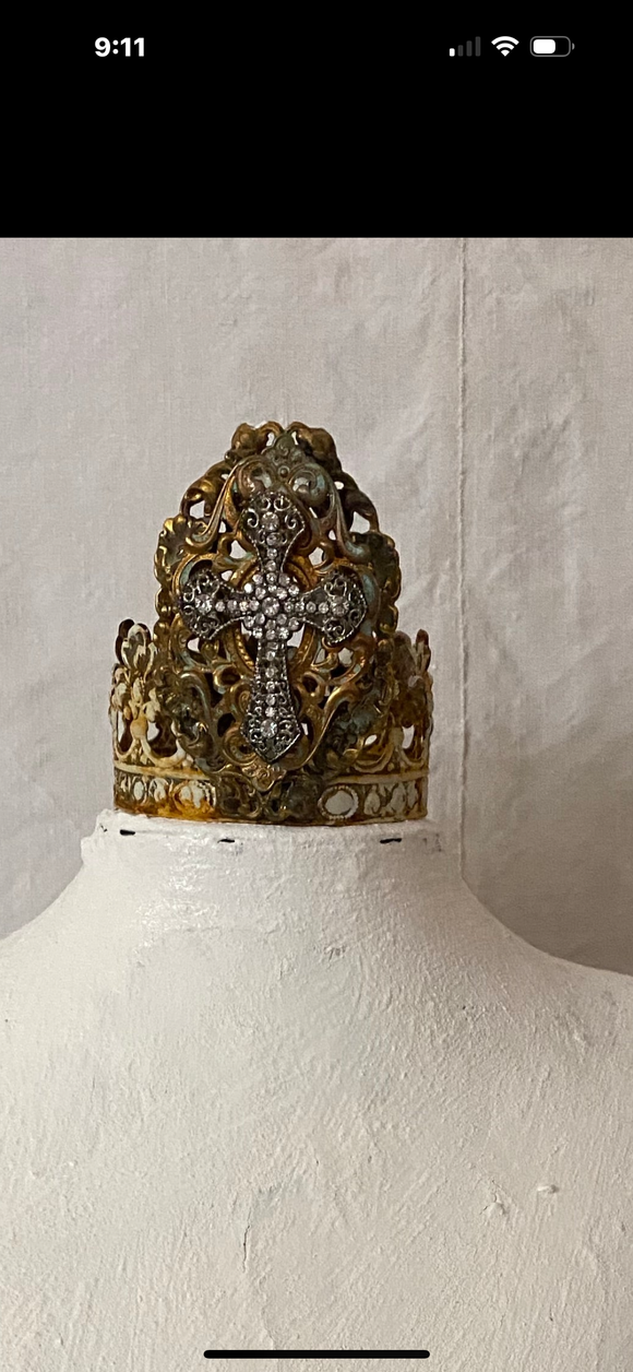 Crown with rhinestone cross center and layered findings