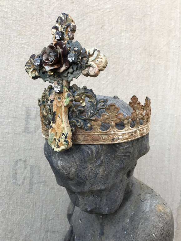 Metal shabby chic crown with cross,metal crown with cross and roses,crown supplies,metal garland crown,shabby chic,patina