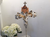 Cast iron double leaf,Jewelry Stand,necklace display,metal leafs,crossed together they look like feathers,salvaged fence part