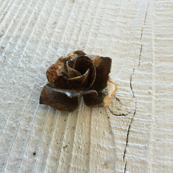 Vintage Rusted Roses, 2 small rusted metal roses