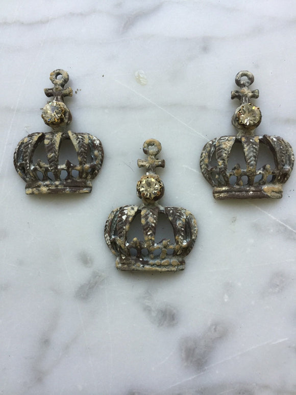 Vintage style crown with rhinestone and loop on top