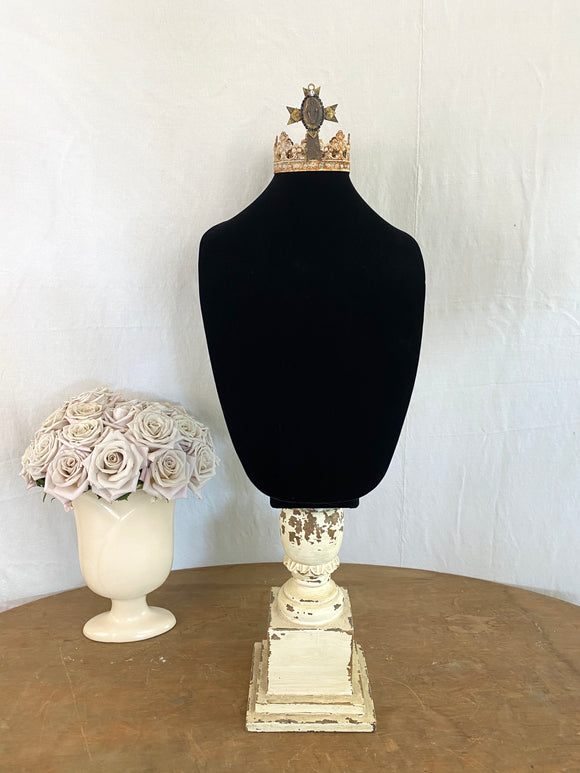 Black velvet bust,jewelry holder,necklace stand,jewelry stand,vintage lamp part,swallow bird finding,metal finial,jewelry display,swallow