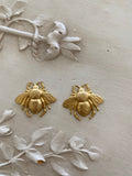 Bee findings,2  bee stamping in gold