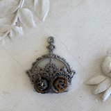 Crown metal finding with 2 roses, crown metal casting