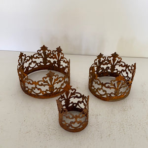 Metal crowns, set of 3 lace metal crowns